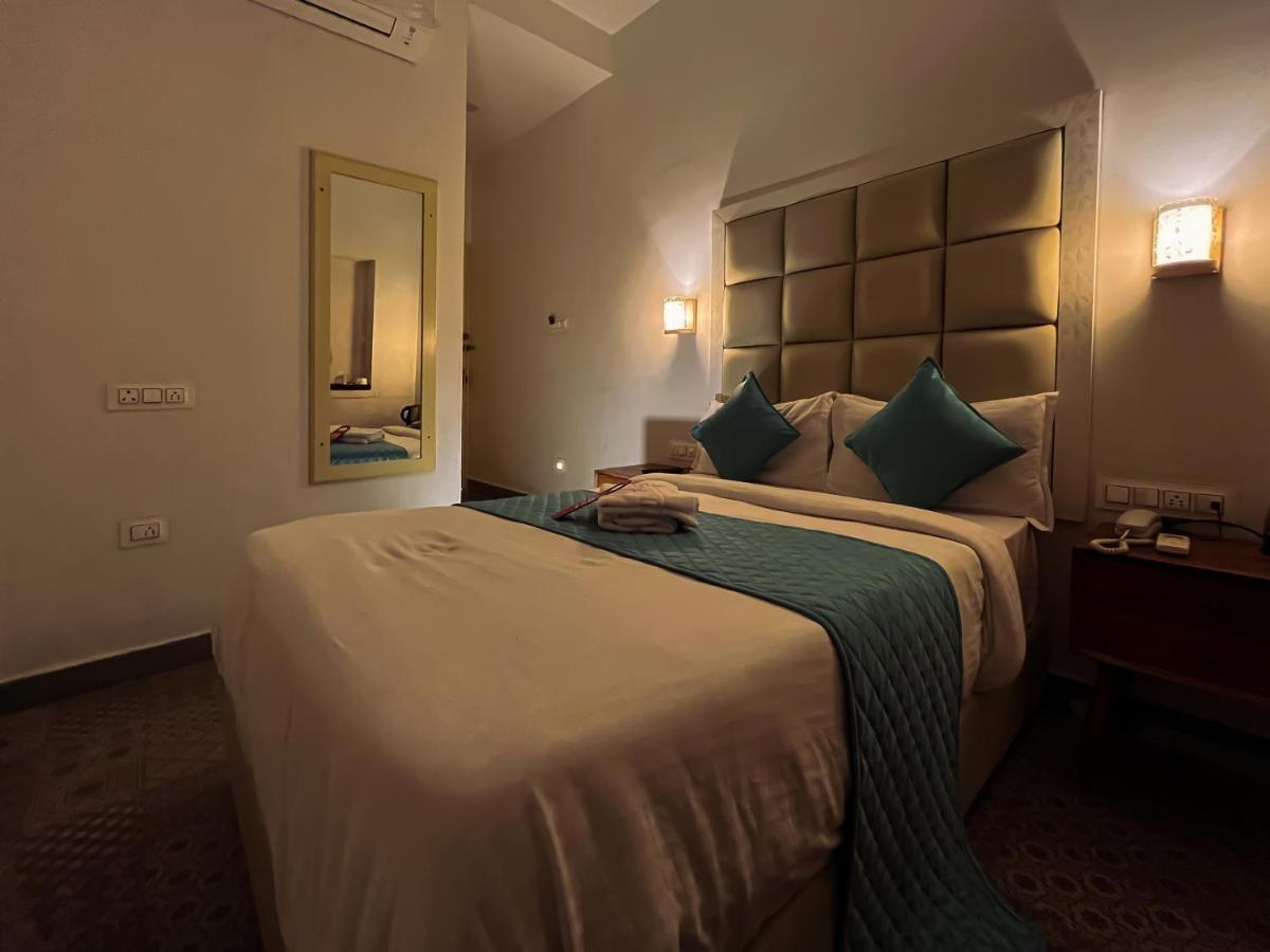 Hotel Hinduja Haveli Gulab Sagar Jodhpur  Esterno foto