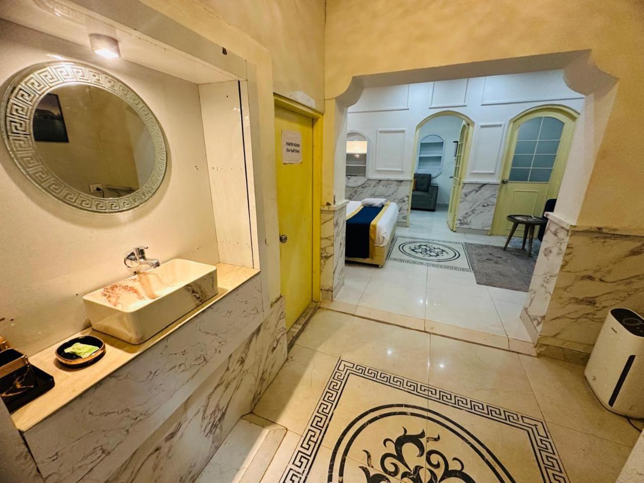 Hotel Hinduja Haveli Gulab Sagar Jodhpur  Esterno foto